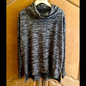 TAHARI- Gray and black melange sweater cowl neck